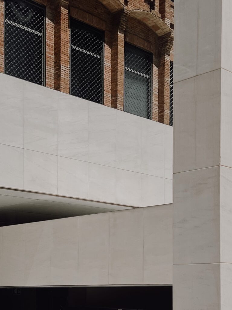 CaixaForum in Barcelona photographed by ©Sarah Dorweiler | Minimalist photography of architecture